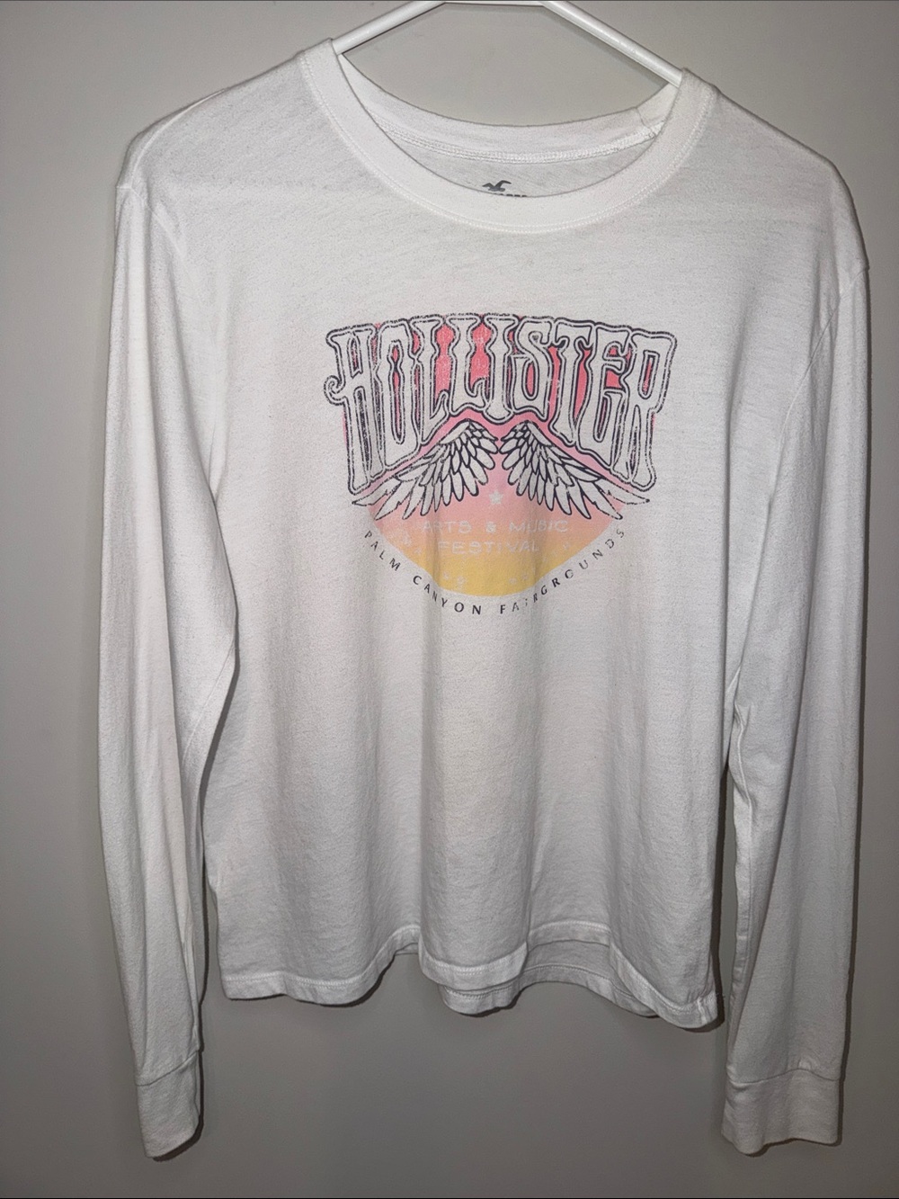 NEVER WORN Hollister Cropped White Long Sleeve Tee